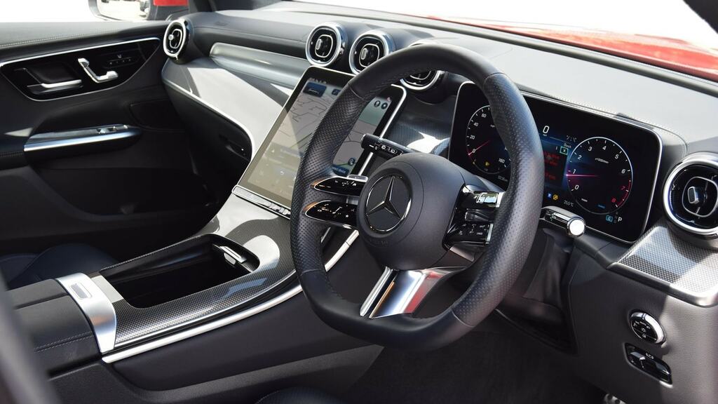 Mercedes-Benz GLC Class Glc 300 4Matic Amg Line Premium 9G-tronic RJ73YFS Red #3