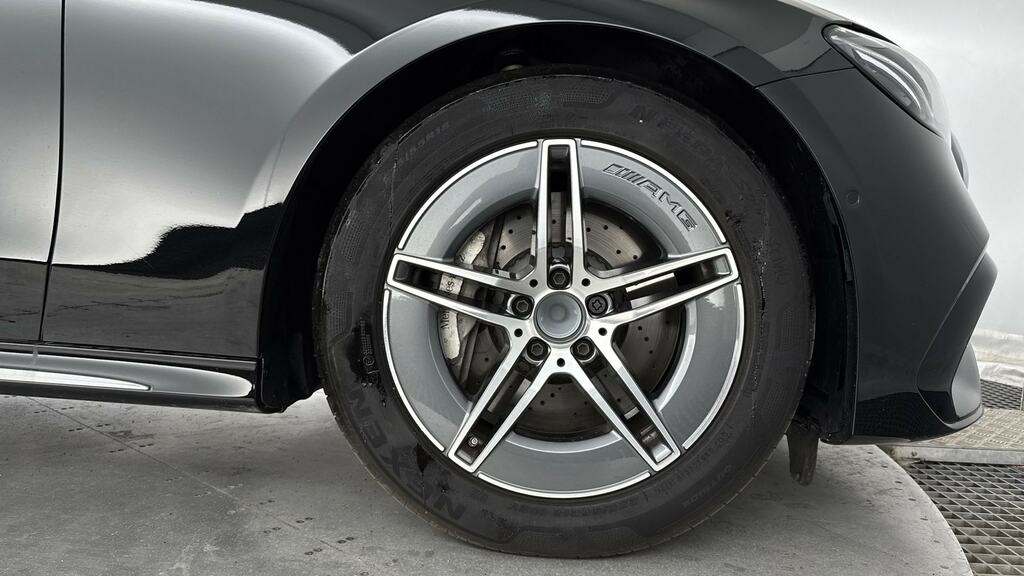 Mercedes-Benz E Class E200 Amg Line 9G-tronic Black #5
