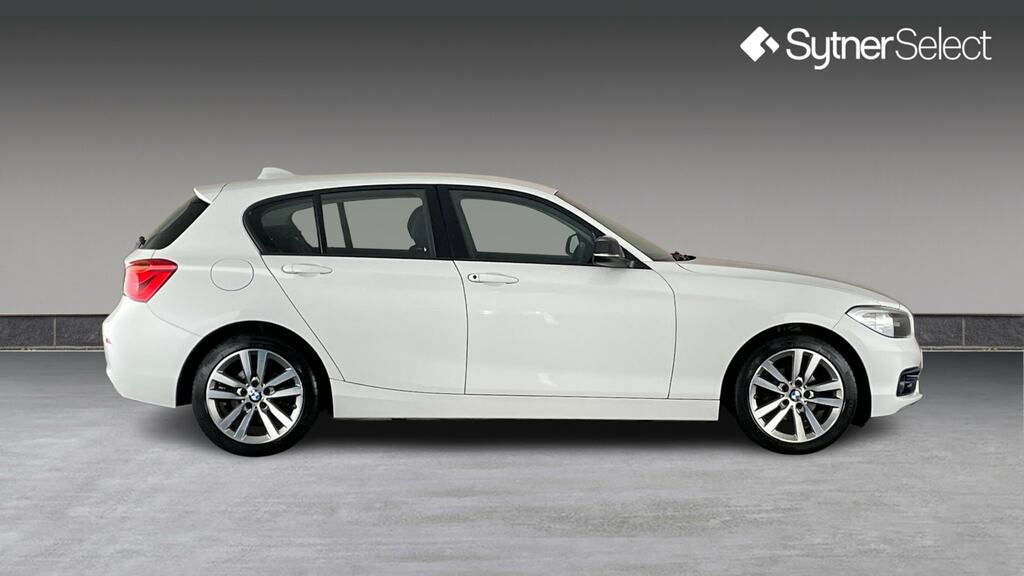 BMW 1 Series 118D Sport White #3