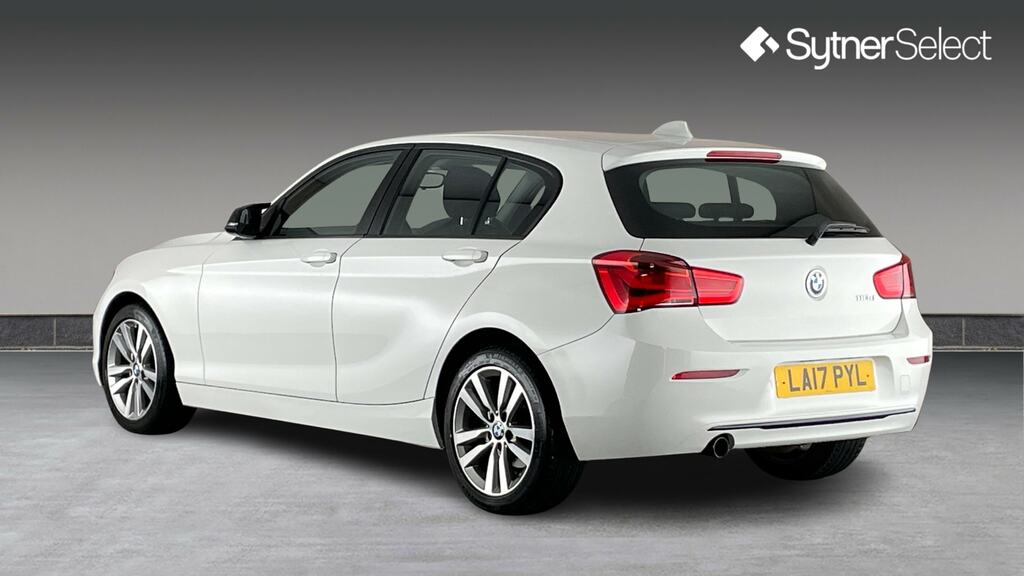BMW 1 Series 118D Sport White #2