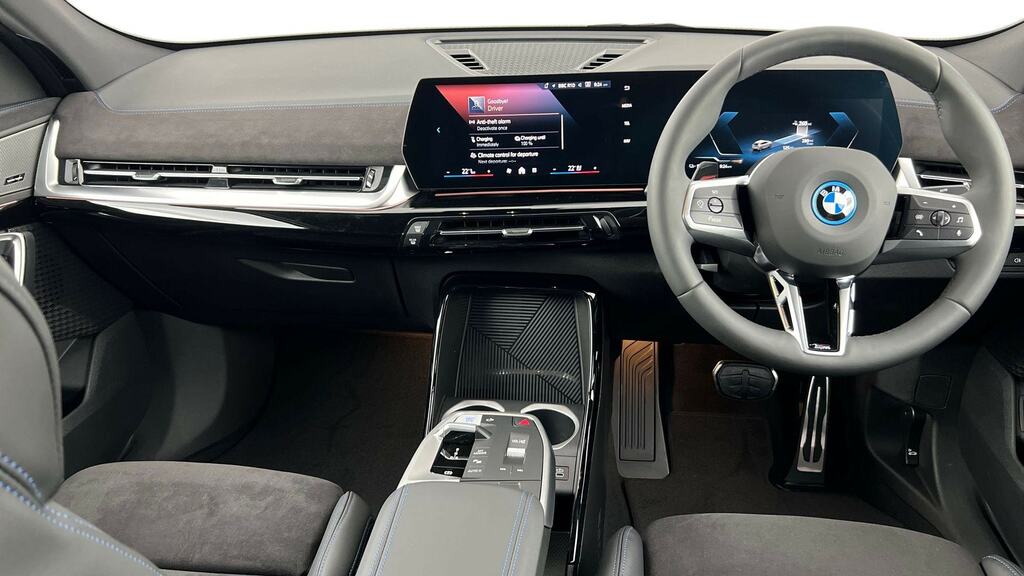 BMW iX2 150Kw Edrive20 Shadow Edition 65Kwh Grey #4