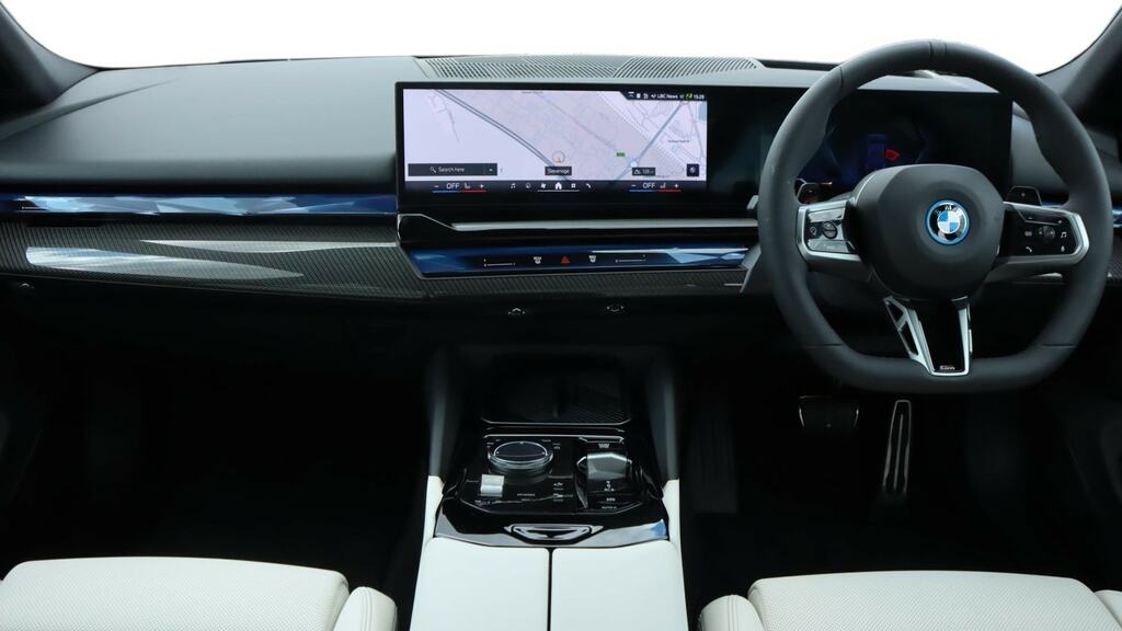 BMW 5 Series 530E M Sport Pro Blue #4