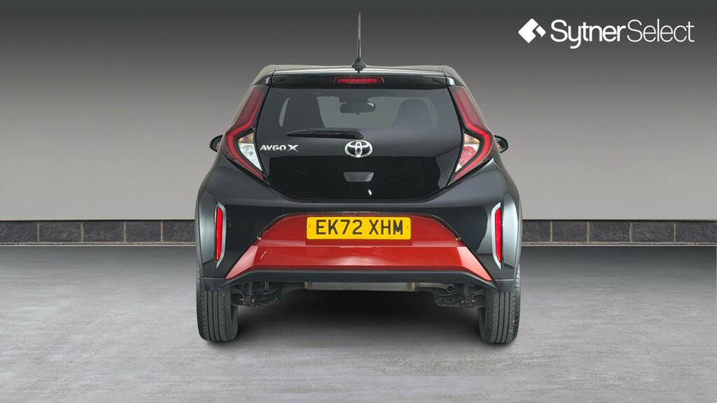 Toyota Aygo X 1.0 Vvt-i Edge EK72XHM Red #5