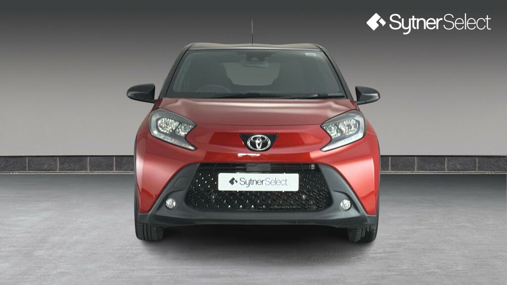 Toyota Aygo X 1.0 Vvt-i Edge EK72XHM Red #4