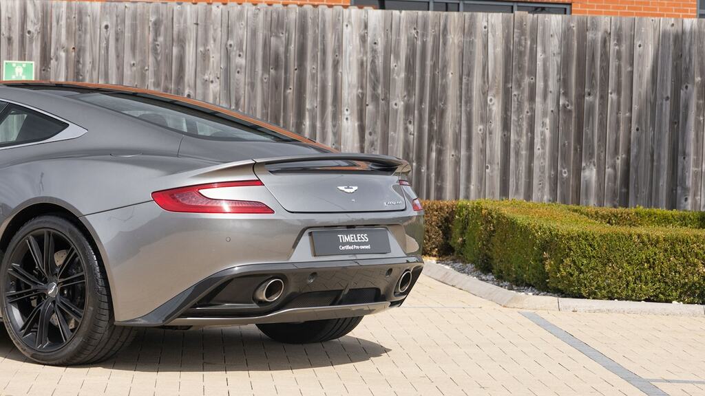 Aston Martin Vanquish 6.0 V12 Volante T-tronicii Euro 5 565 Red #44
