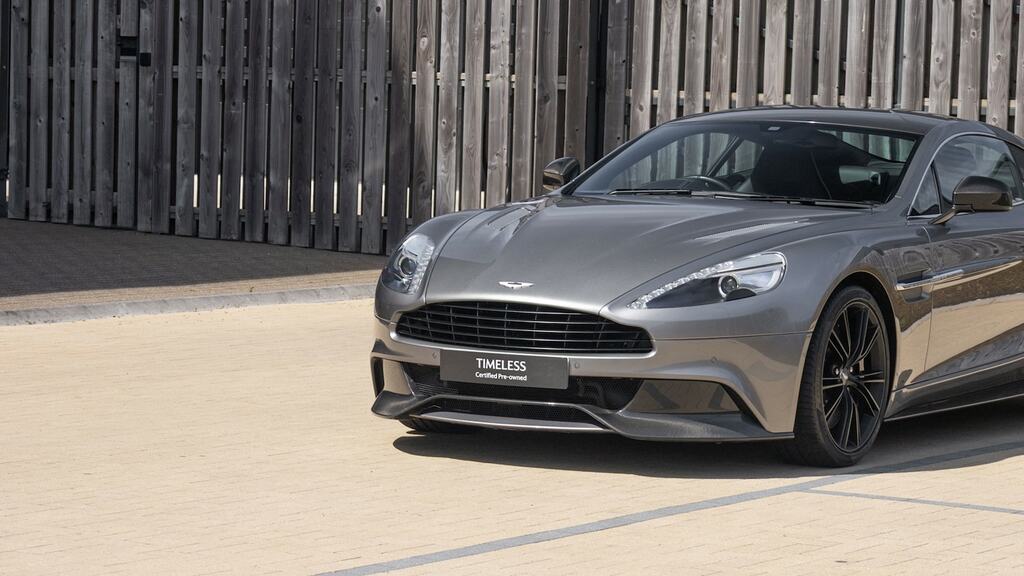 Aston Martin Vanquish 6.0 V12 Volante T-tronicii Euro 5 565 Red #28