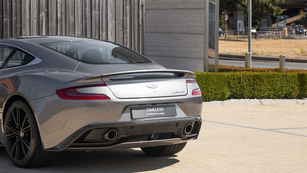 Aston Martin Vanquish 6.0 V12 Volante T-tronicii Euro 5 565 Red #38