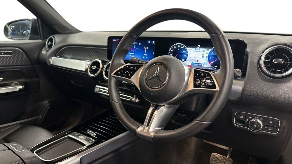 Mercedes-Benz GLB Class Glb 200 Sport Executive 7G-tronic KN25ZJK Black #3