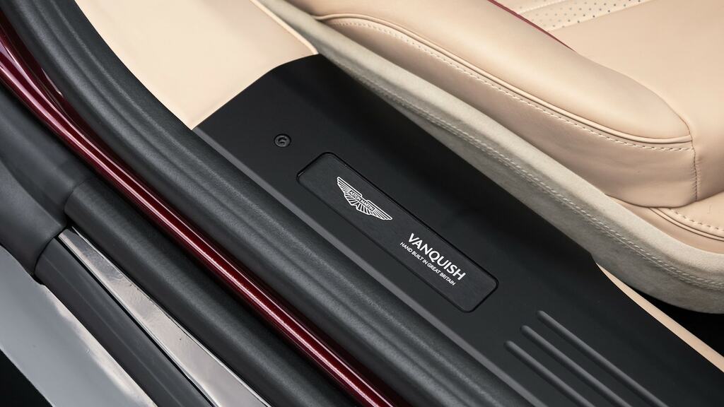 Aston Martin Vanquish V12 Biturbo Euro 6 Silver #59