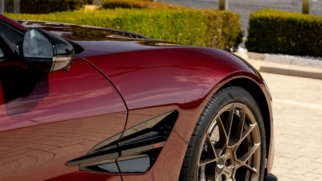 Aston Martin Vanquish V12 Biturbo Euro 6 Silver #10