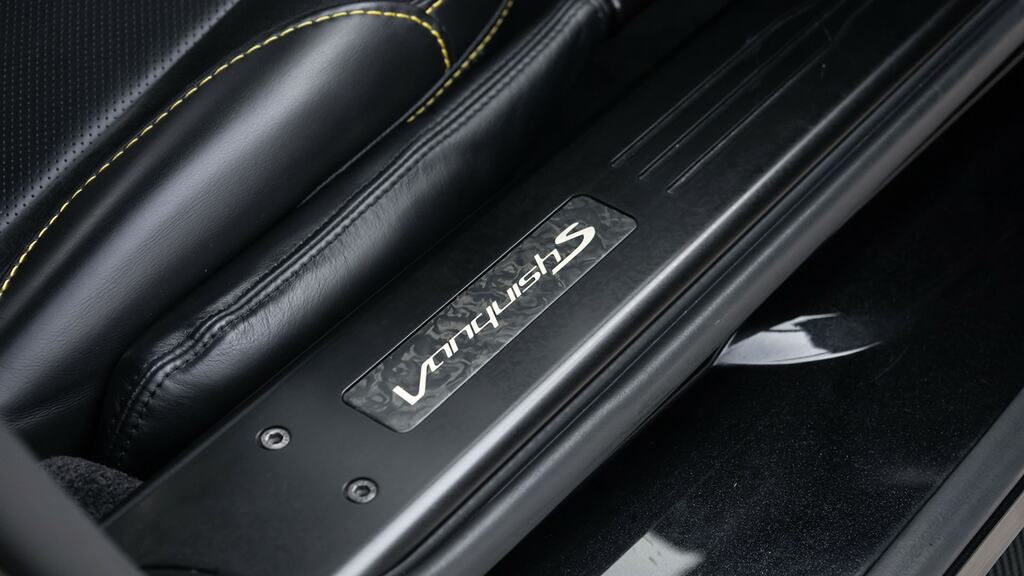 Aston Martin Vanquish V12 S T-troniii Euro 6 Black #60