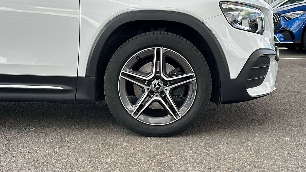 Mercedes-Benz GLB Class Glb 200 Amg Line 7G-tronic White #5