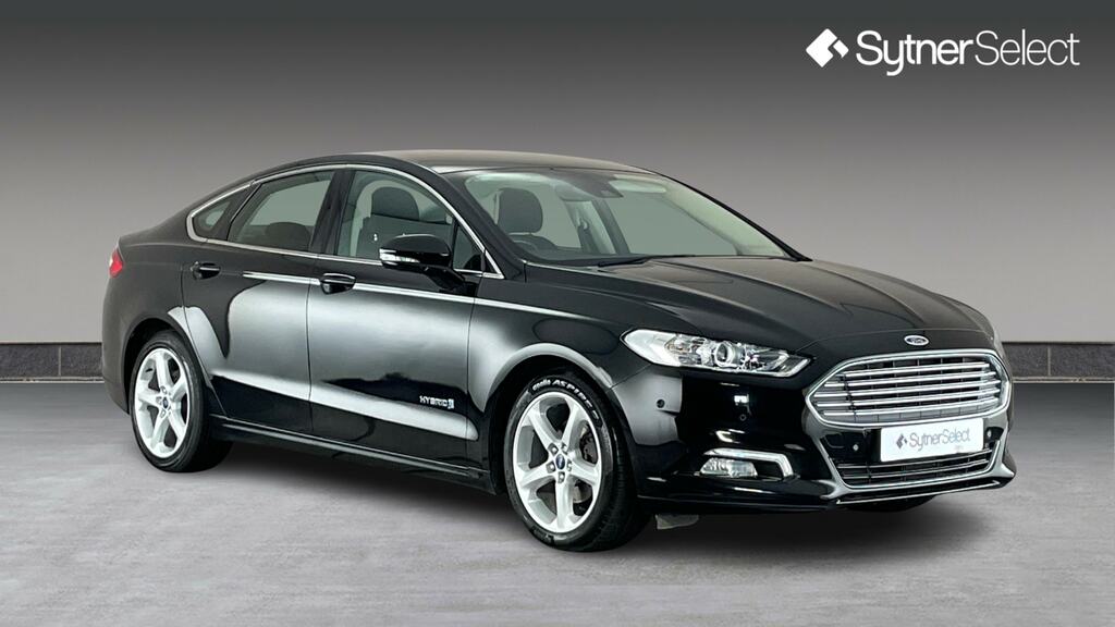 Ford Mondeo 2.0 Hybrid Titanium Black