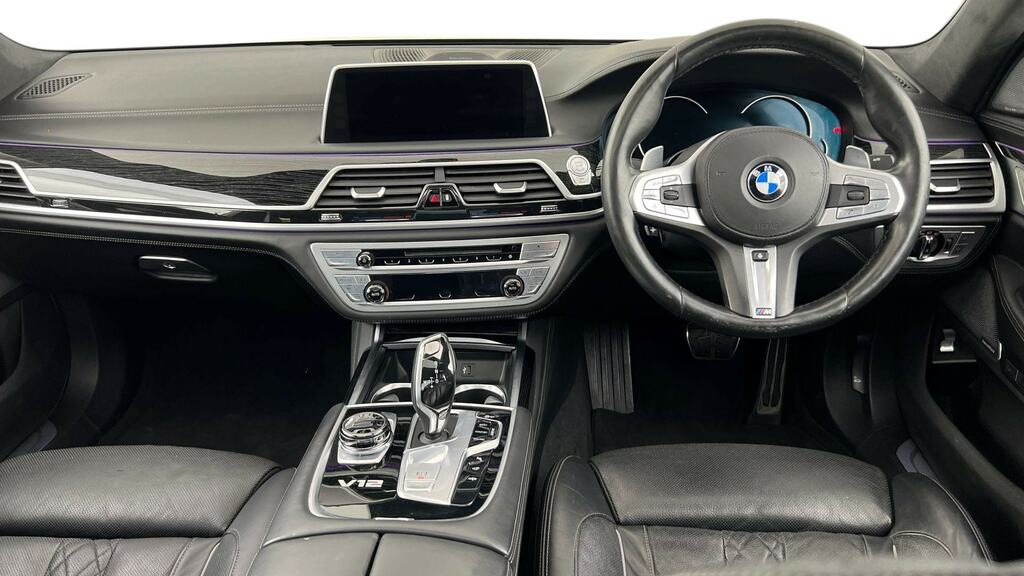 BMW 7 Series M760li Xdrive V12 White #4