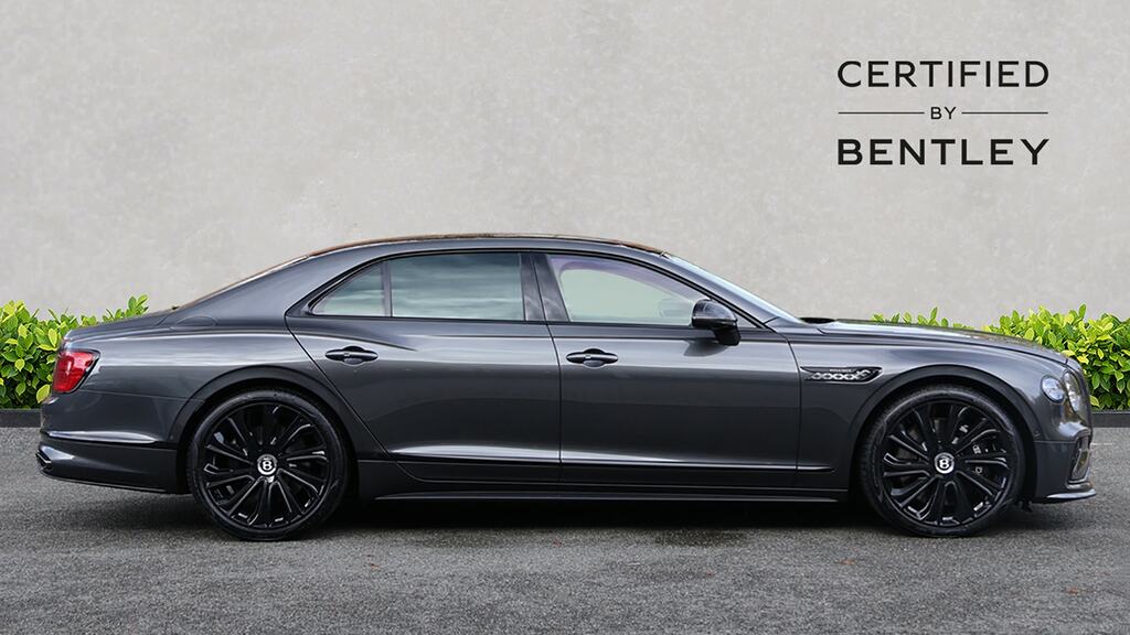 Bentley Flying Spur 4.0 V8 Hybrid Mulliner Blackline Black #5