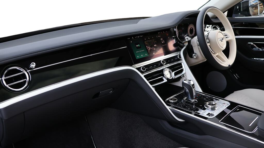Bentley Flying Spur 4.0 V8 Hybrid Mulliner Blackline Black #2