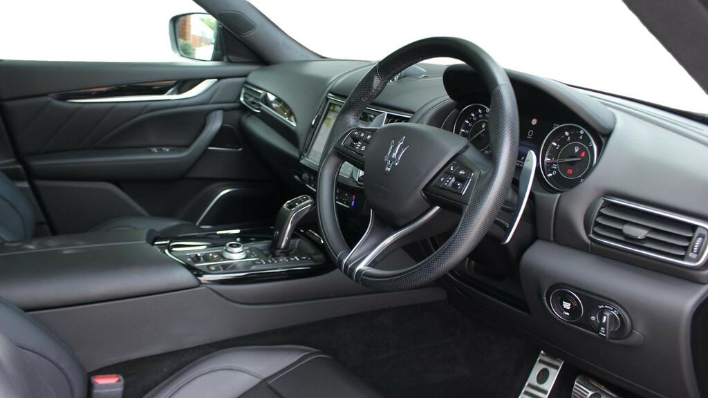 Maserati Levante Hybrid Gt Sport Pack Black #6