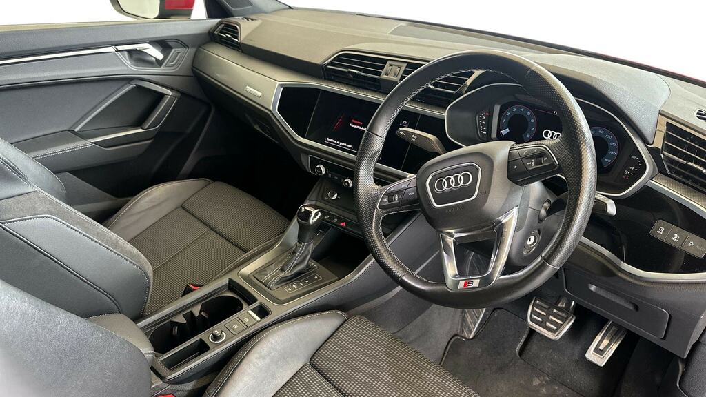 Audi Q3 35 Tfsi S Line S Tronic Red #6