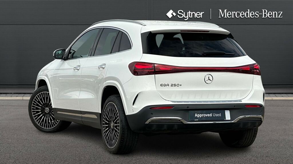 Mercedes-Benz EQA Eqa 250 140Kw Amg Line Premium 70.5Kwh White #2