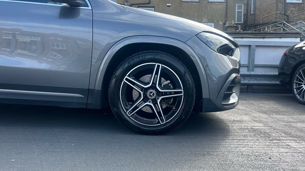 Mercedes-Benz GLA Class Gla 220D 4Matic Amg Line Executive Grey #5