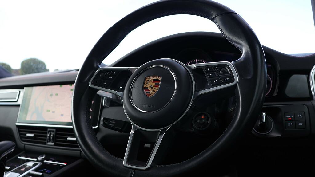 Porsche Cayenne 3.0T V6 Platinum Edition Suv Tiptronics Black #11