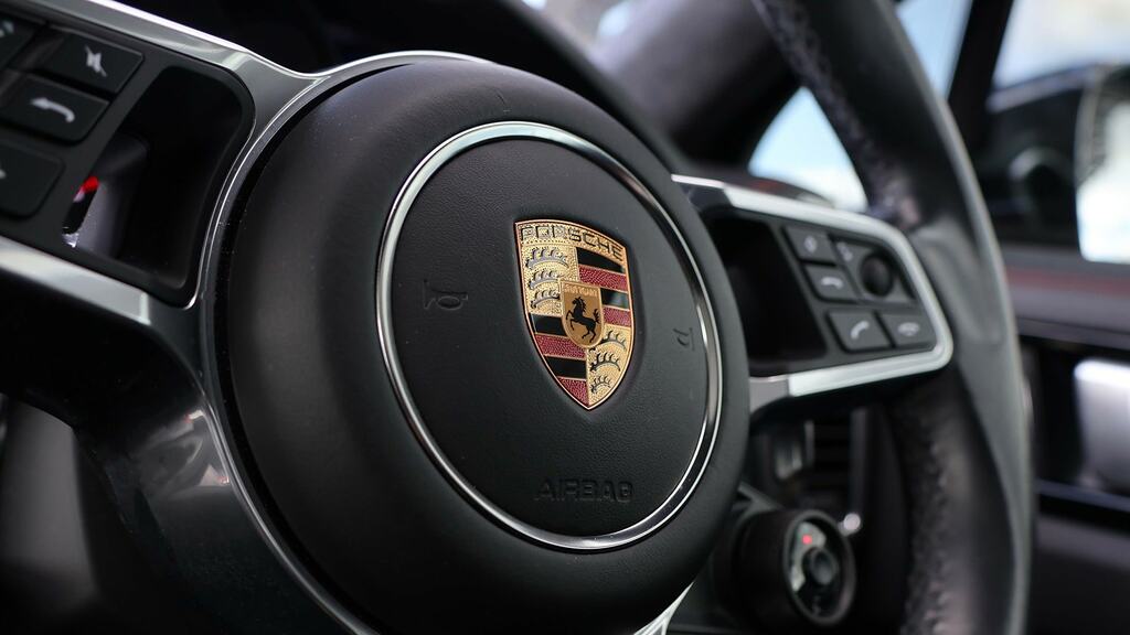 Porsche Cayenne 3.0T V6 Platinum Edition Suv Tiptronics Black #12