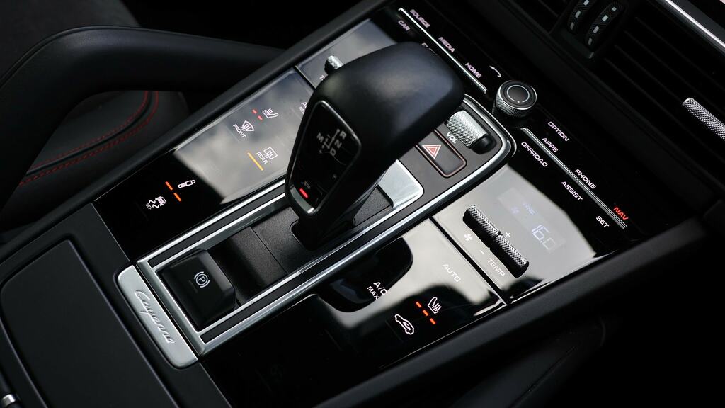 Porsche Cayenne 3.0T V6 Platinum Edition Suv Tiptronics Black #10