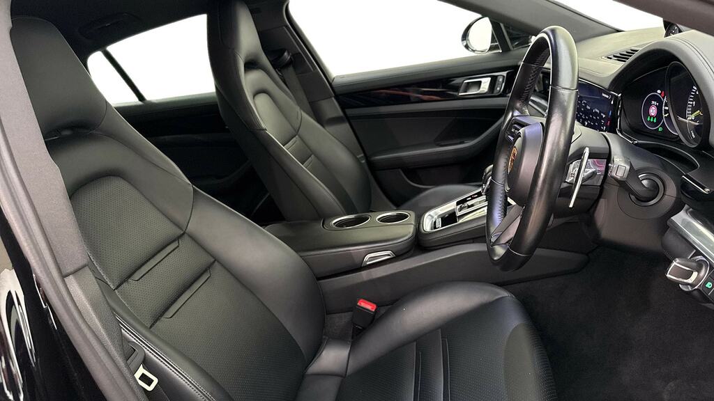 Porsche Panamera 4 Sport Turismo Black #11