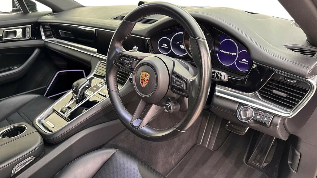 Porsche Panamera 4 Sport Turismo Black #10