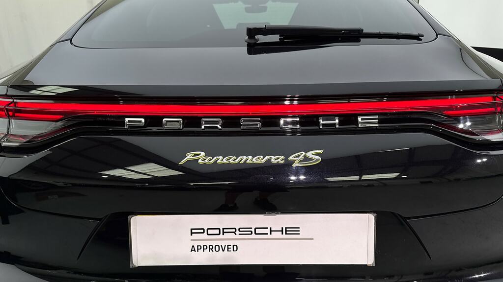 Porsche Panamera 4 Sport Turismo Black #32