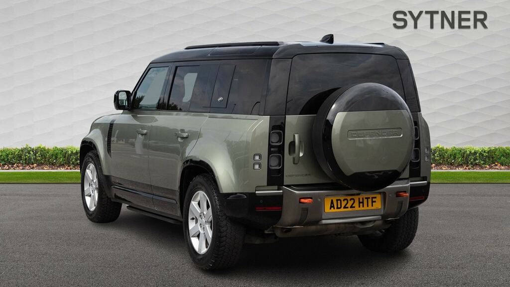 Land Rover Defender 110 3.0 P400 X 110 Green #2