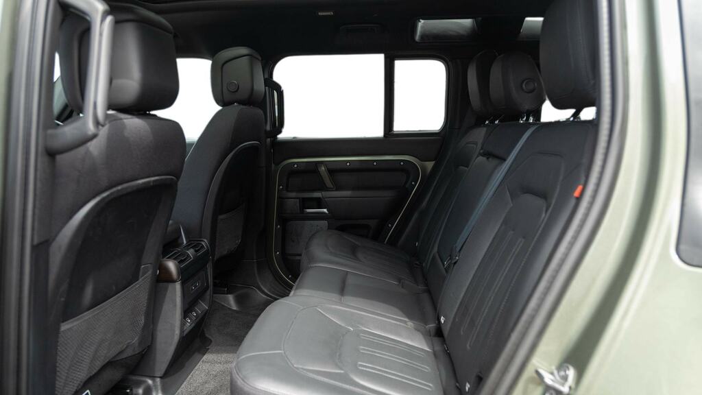 Land Rover Defender 110 3.0 P400 X 110 Green #4