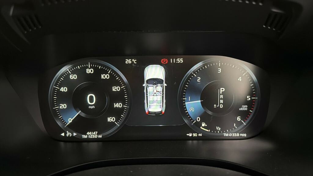 Volvo XC60 2L Momentum Pro Grey #13