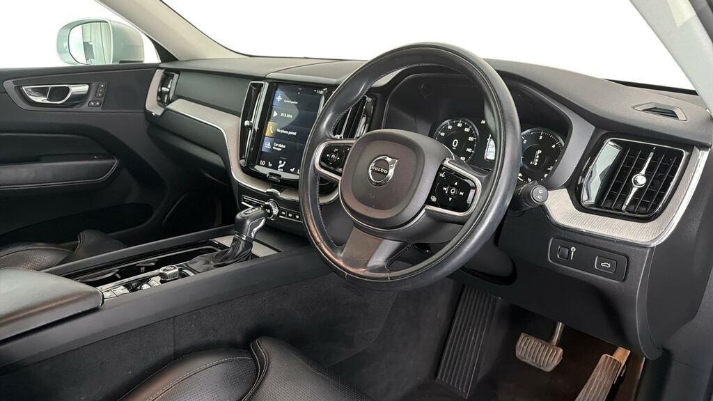 Volvo XC60 2L Momentum Pro Grey #9