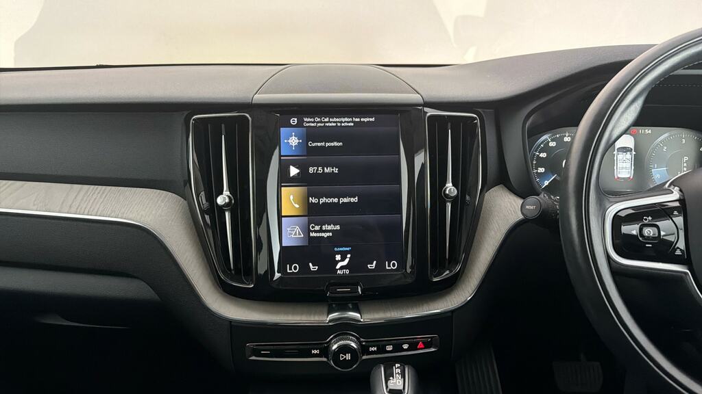 Volvo XC60 2L Momentum Pro Grey #7