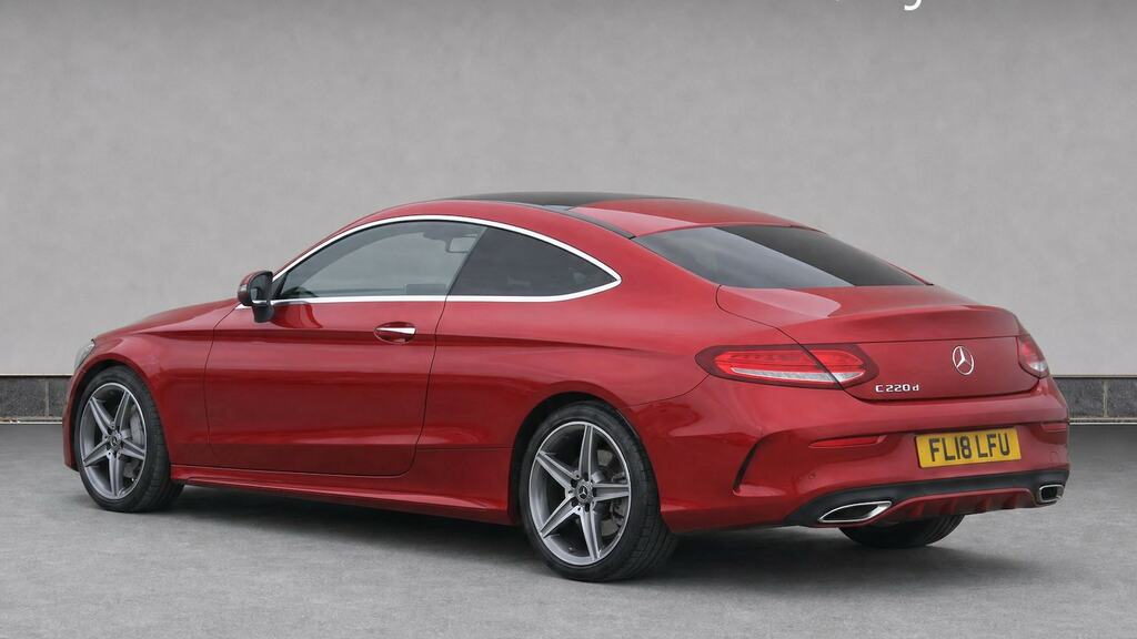 Mercedes-Benz C Class 2018 2.0 C 300 D Amg Line Premium Plus 242 Bhp White #3