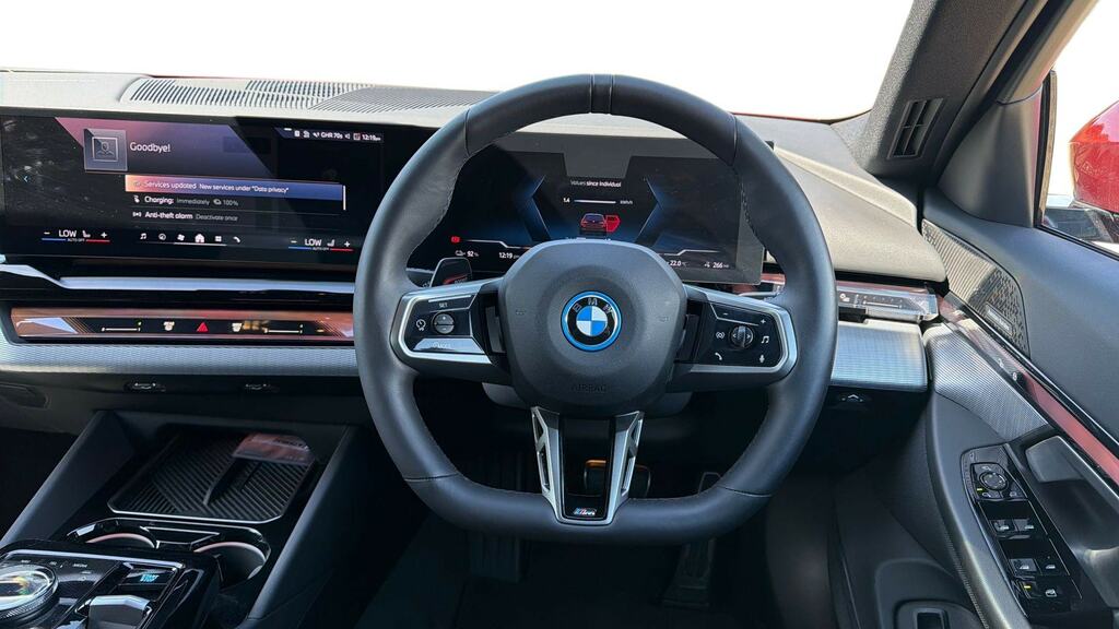 BMW i5 250Kw Edrive40 M Sport Pro 84Kwh Red #5