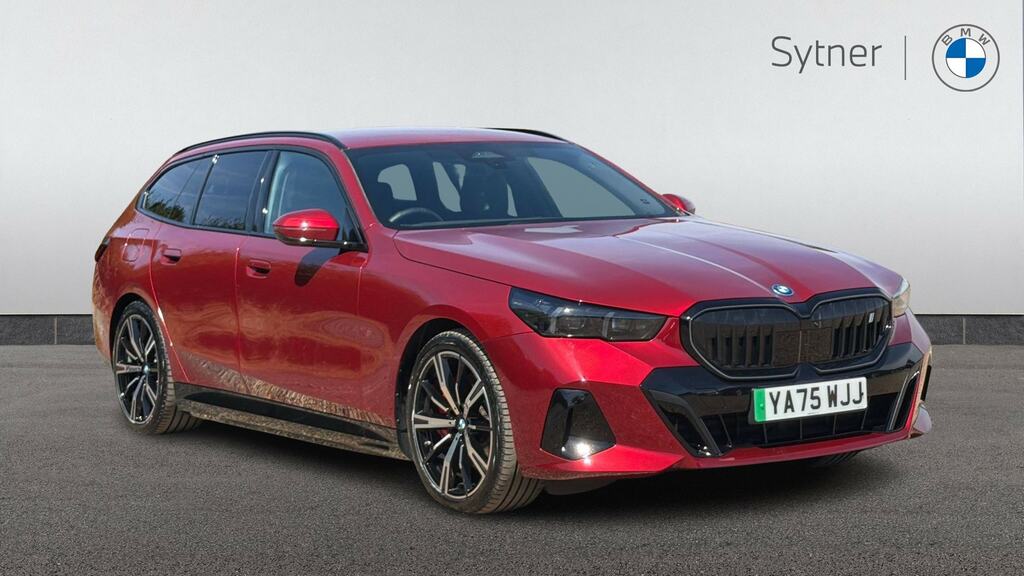 BMW i5 250Kw Edrive40 M Sport Pro 84Kwh Red
