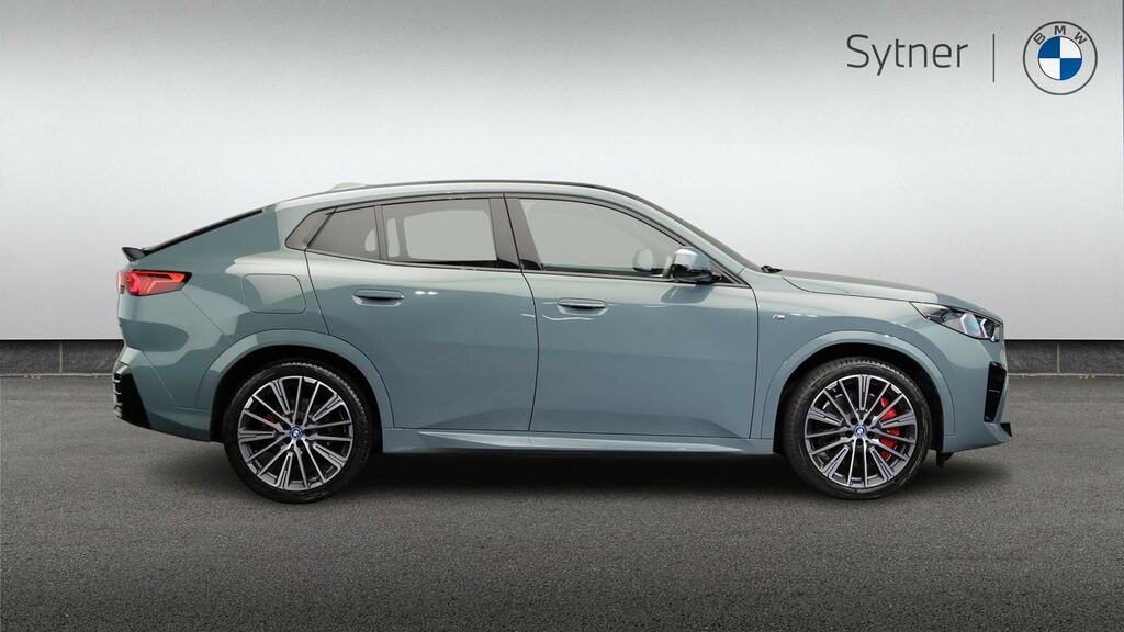 BMW iX2 230Kw Xdrive30 M Sport 65Kwh Techpro Green #3
