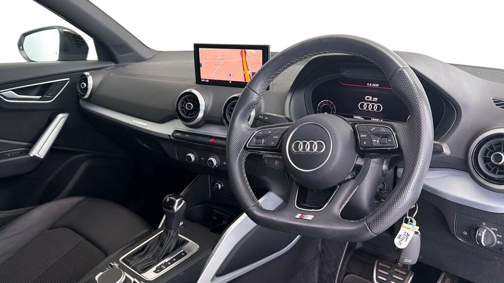 Audi Q2 35 Tfsi Black Edition S Tronic White #6