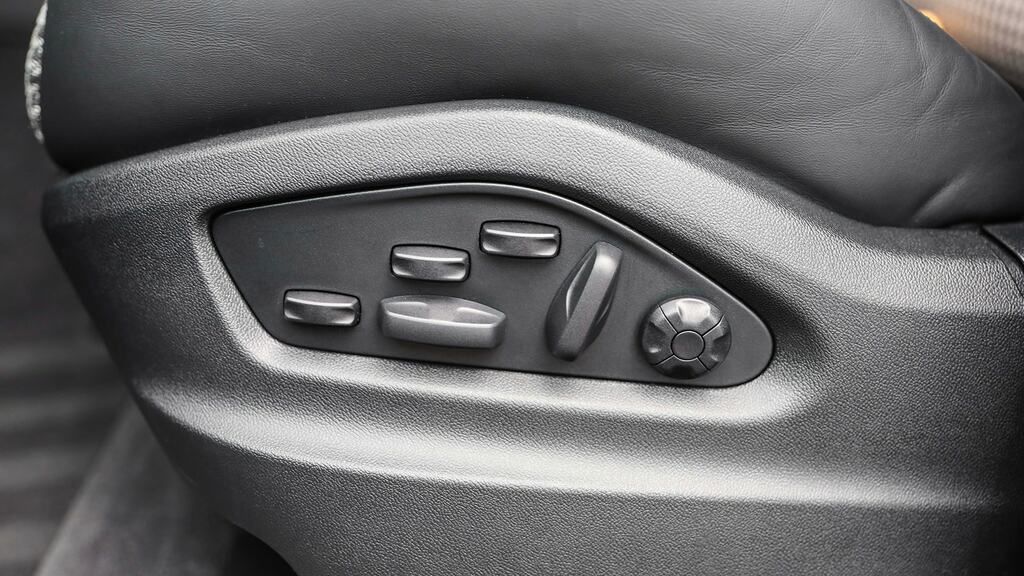 Porsche Cayenne V6 E-hybrid 25.9Kwh S Black Edition Tiptronics Eur Red #26
