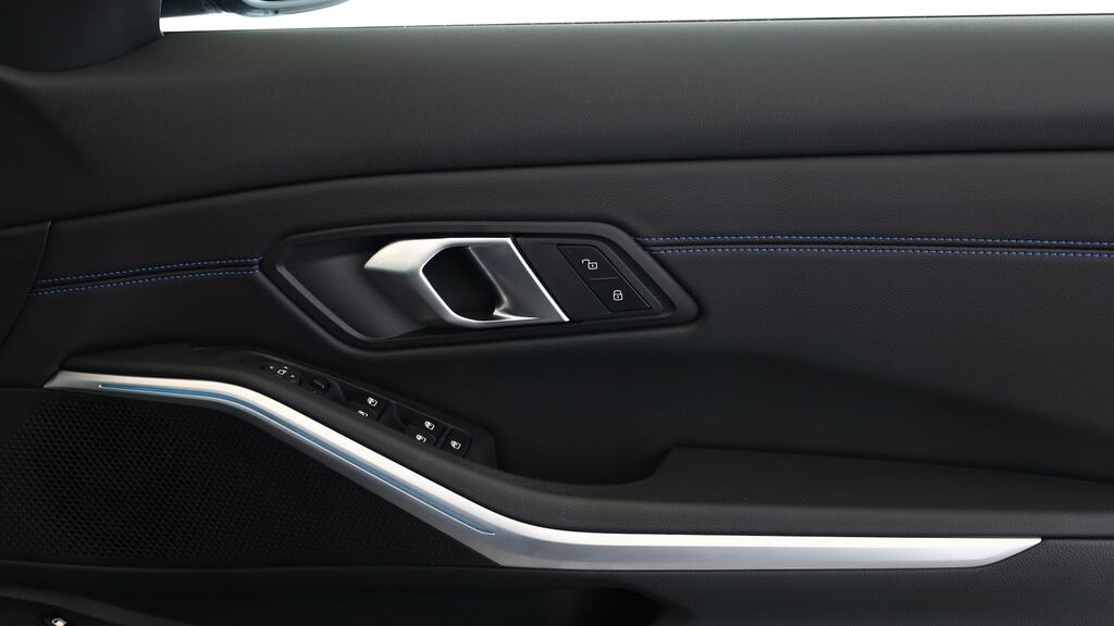 BMW 3 Series 330E Xdrive M Sport Step Blue #20