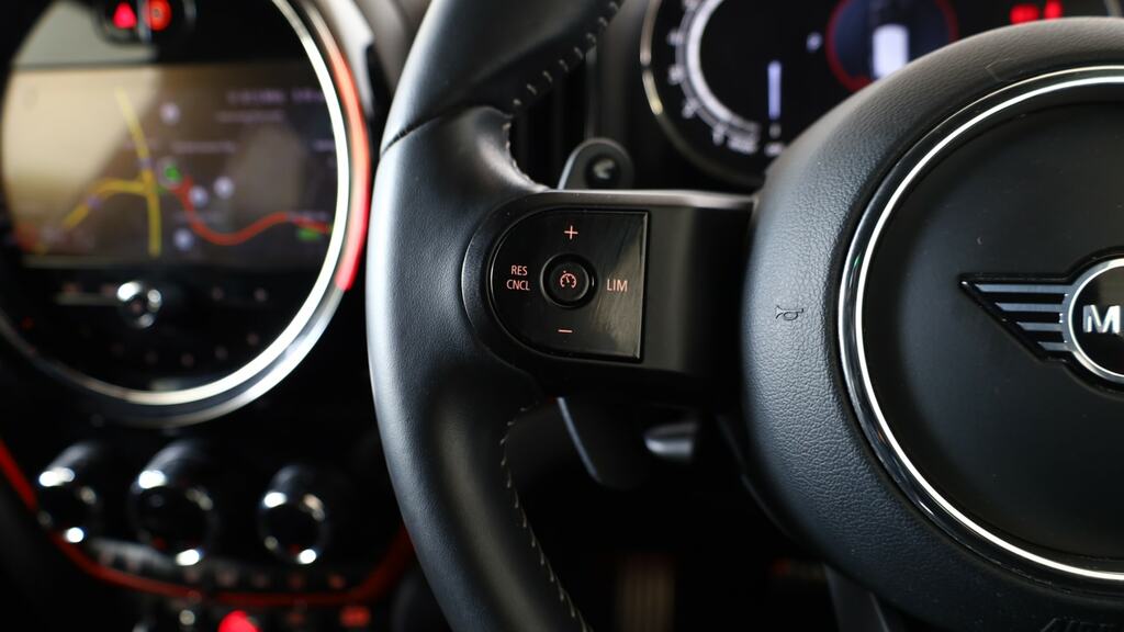 Mini Countryman 2.0 Cooper S Sport Premium Plus Red #17