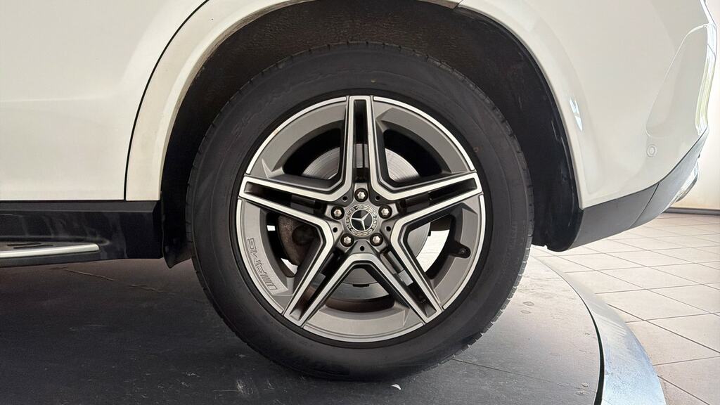 Mercedes-Benz GLE Class Gle 400 D 4Matic Amg Line Premium Plus Black #25
