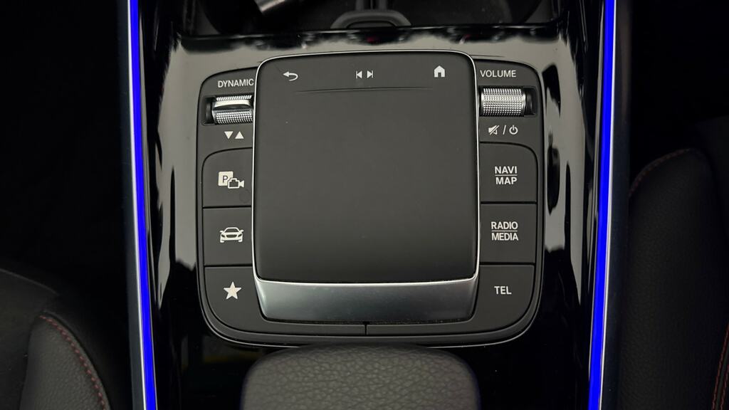 Mercedes-Benz GLA Class 1.3 Gla200 Amg Line Night Edition Premium Plus 7 White #19