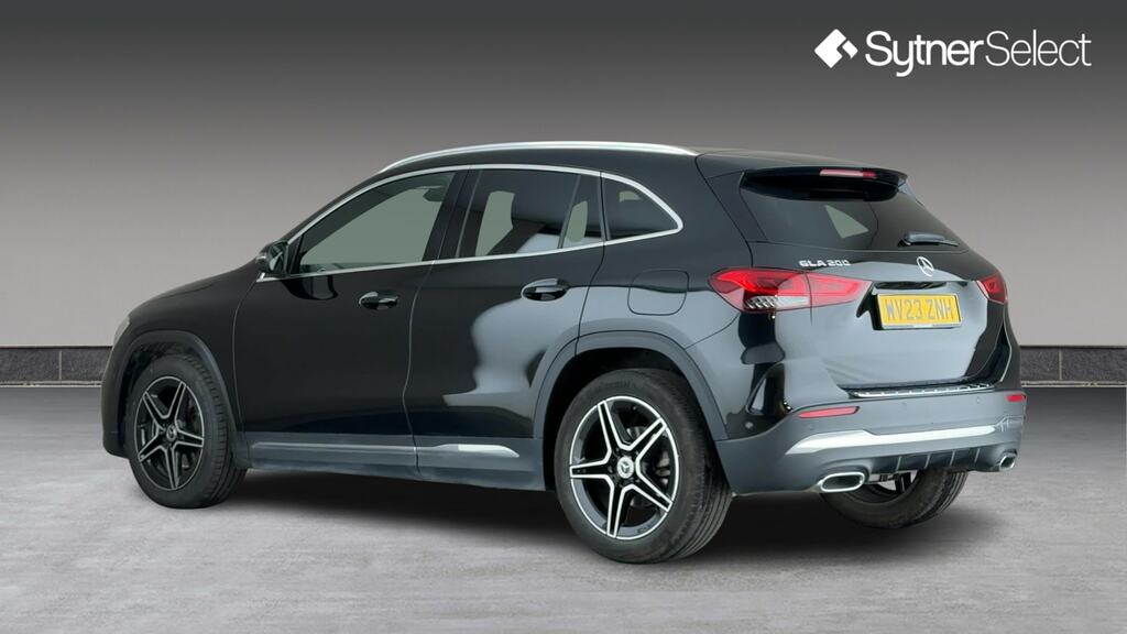 Mercedes-Benz GLA Class Gla 200 Amg Line Executive Black #2