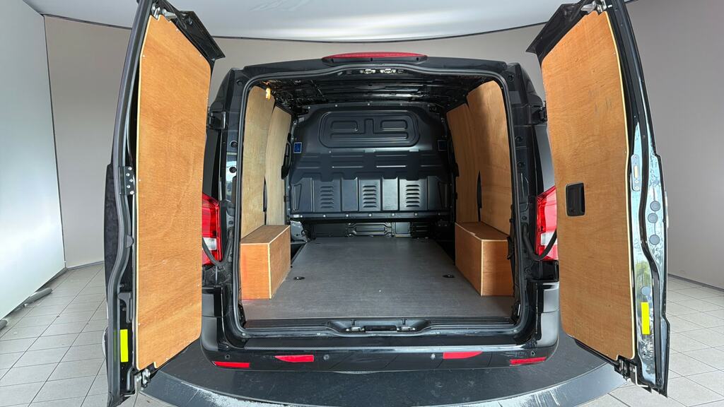 Mercedes-Benz Vito 110Cdi Progressive Van Silver #22