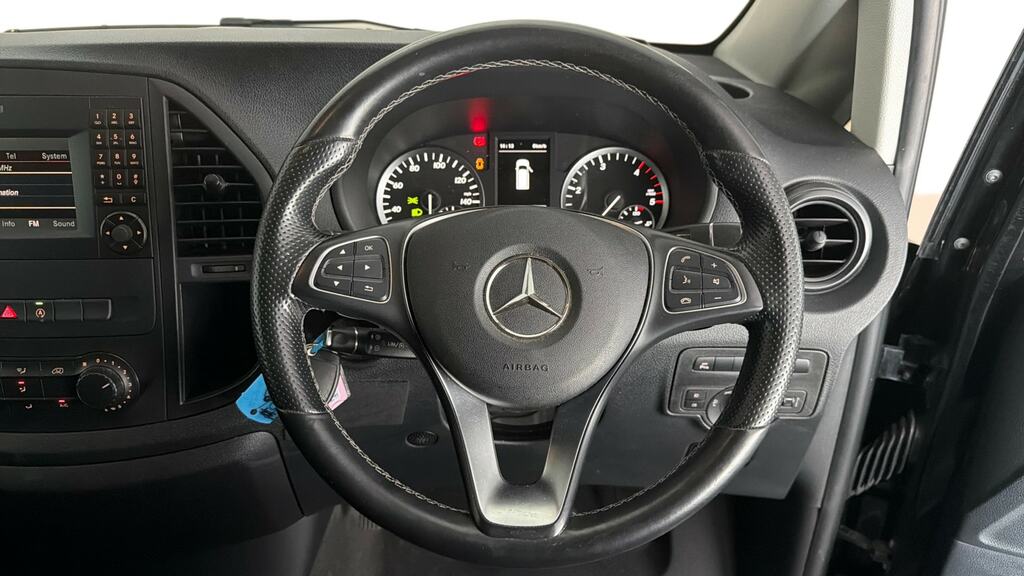 Mercedes-Benz Vito 110Cdi Progressive Van Silver #8