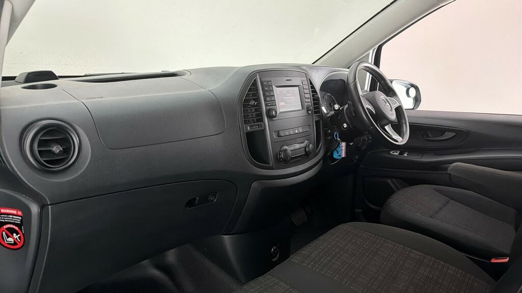 Mercedes-Benz Vito 110Cdi Progressive Van Silver #11