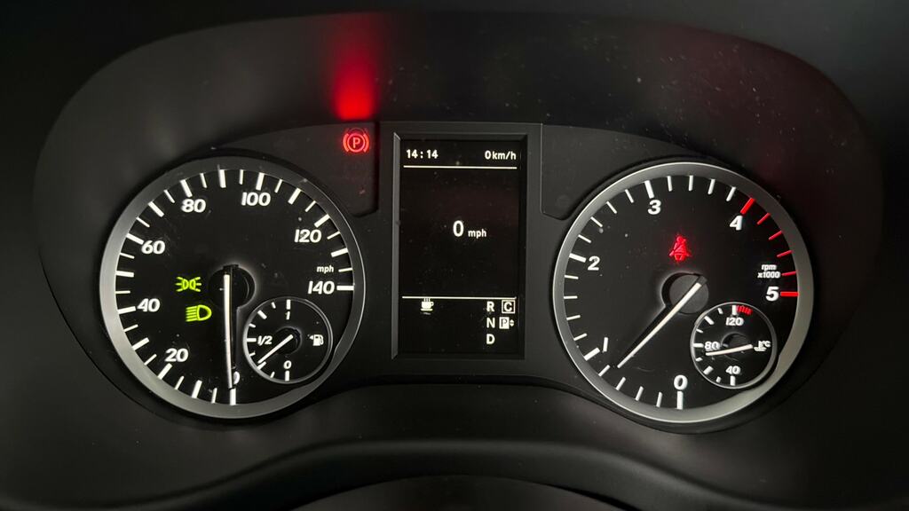 Mercedes-Benz Vito 110Cdi Progressive Van Silver #13